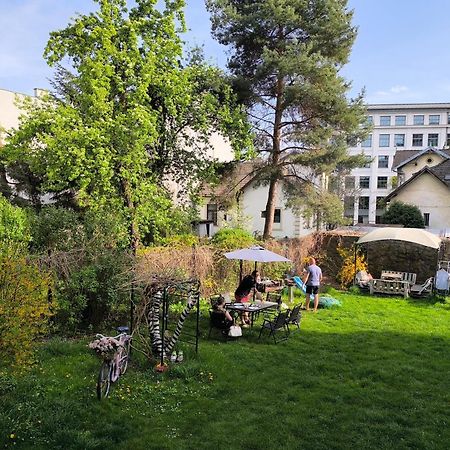 Willa Retro Hostel Краков Экстерьер фото