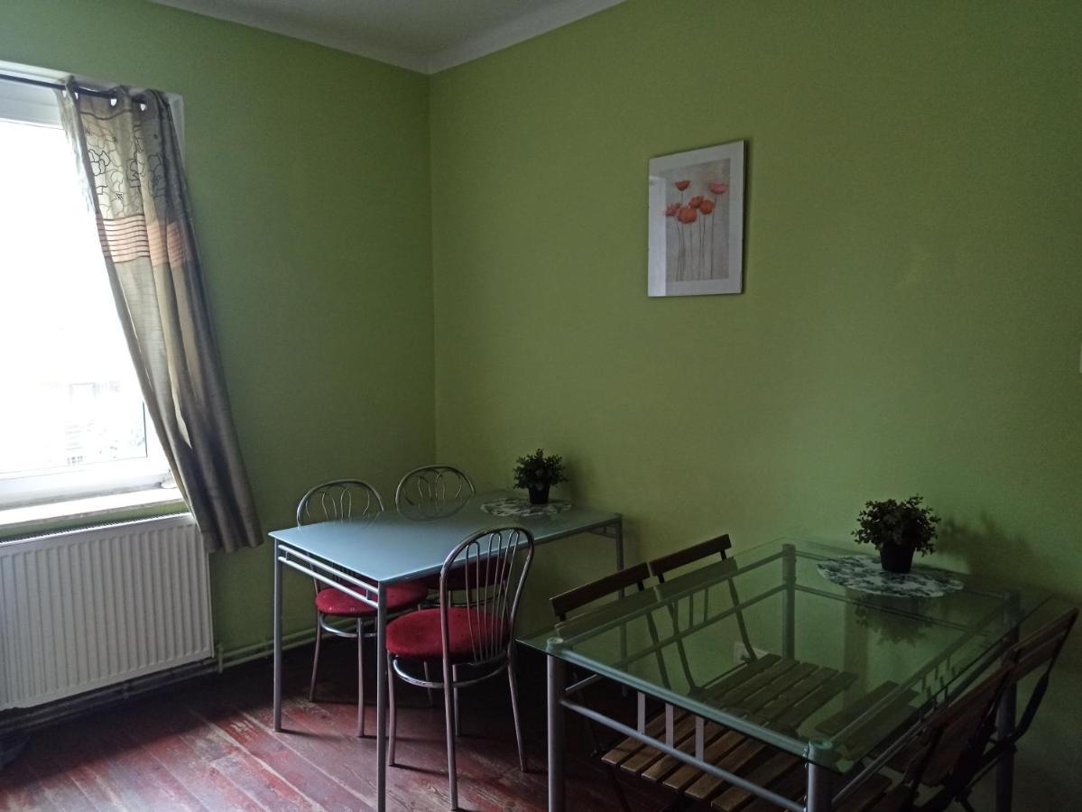 Willa Retro Hostel Краков Экстерьер фото