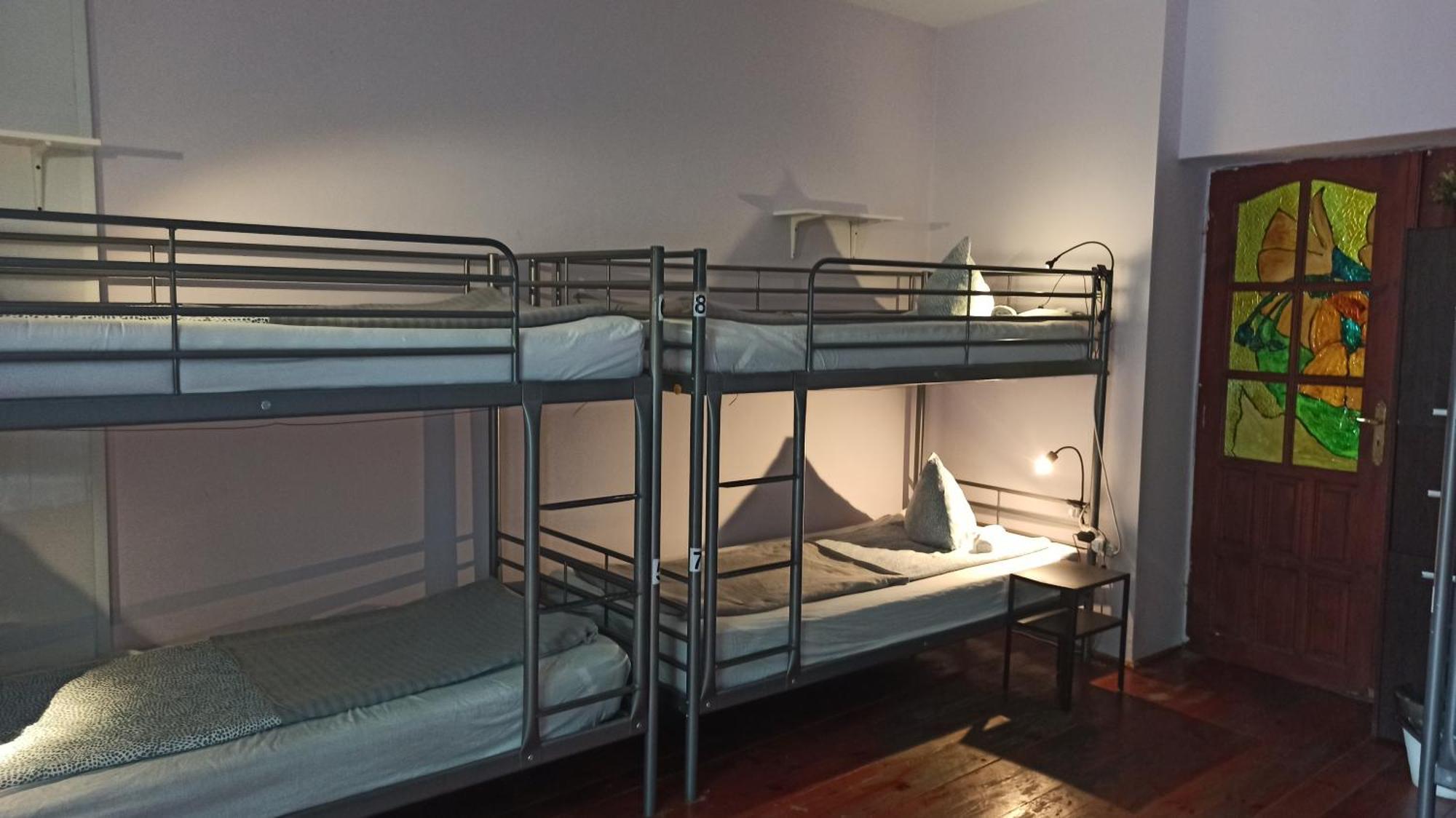 Willa Retro Hostel Краков Экстерьер фото