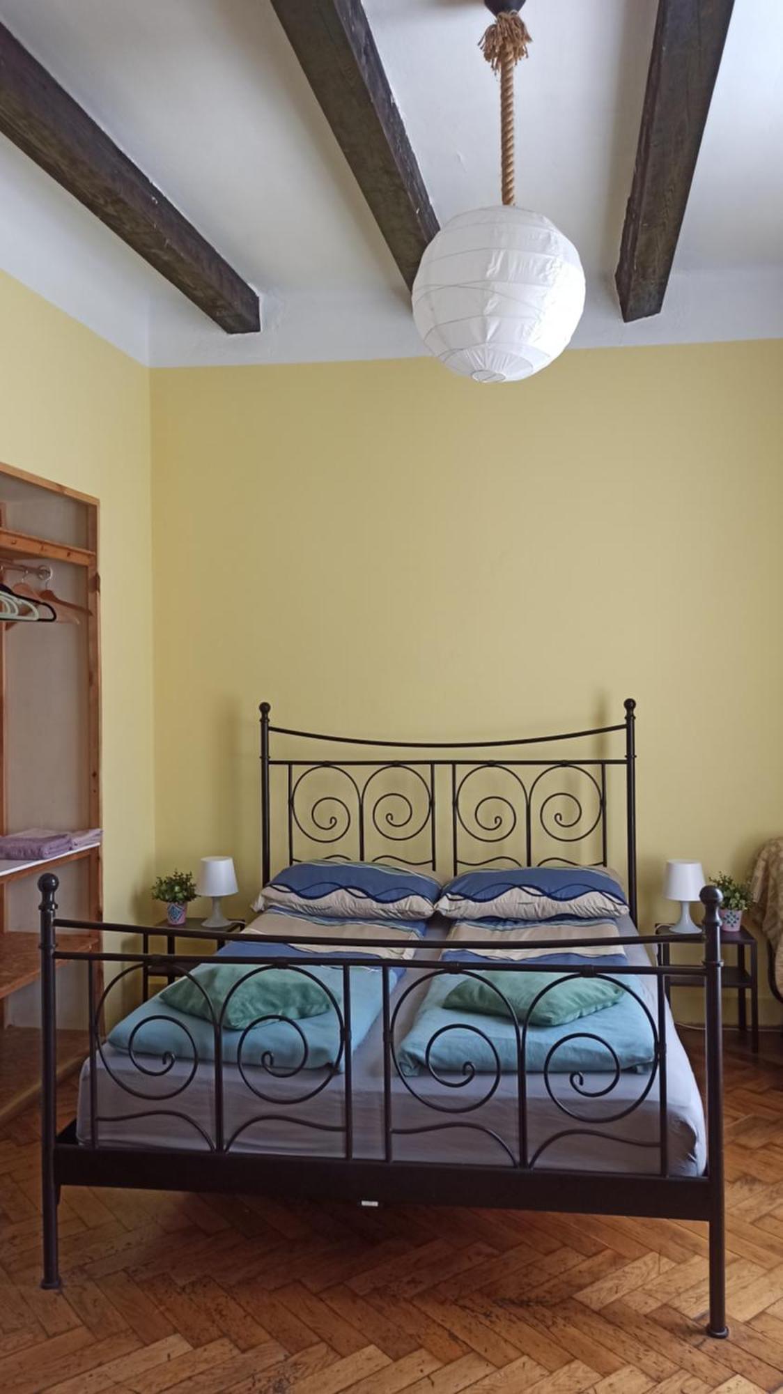 Willa Retro Hostel Краков Экстерьер фото