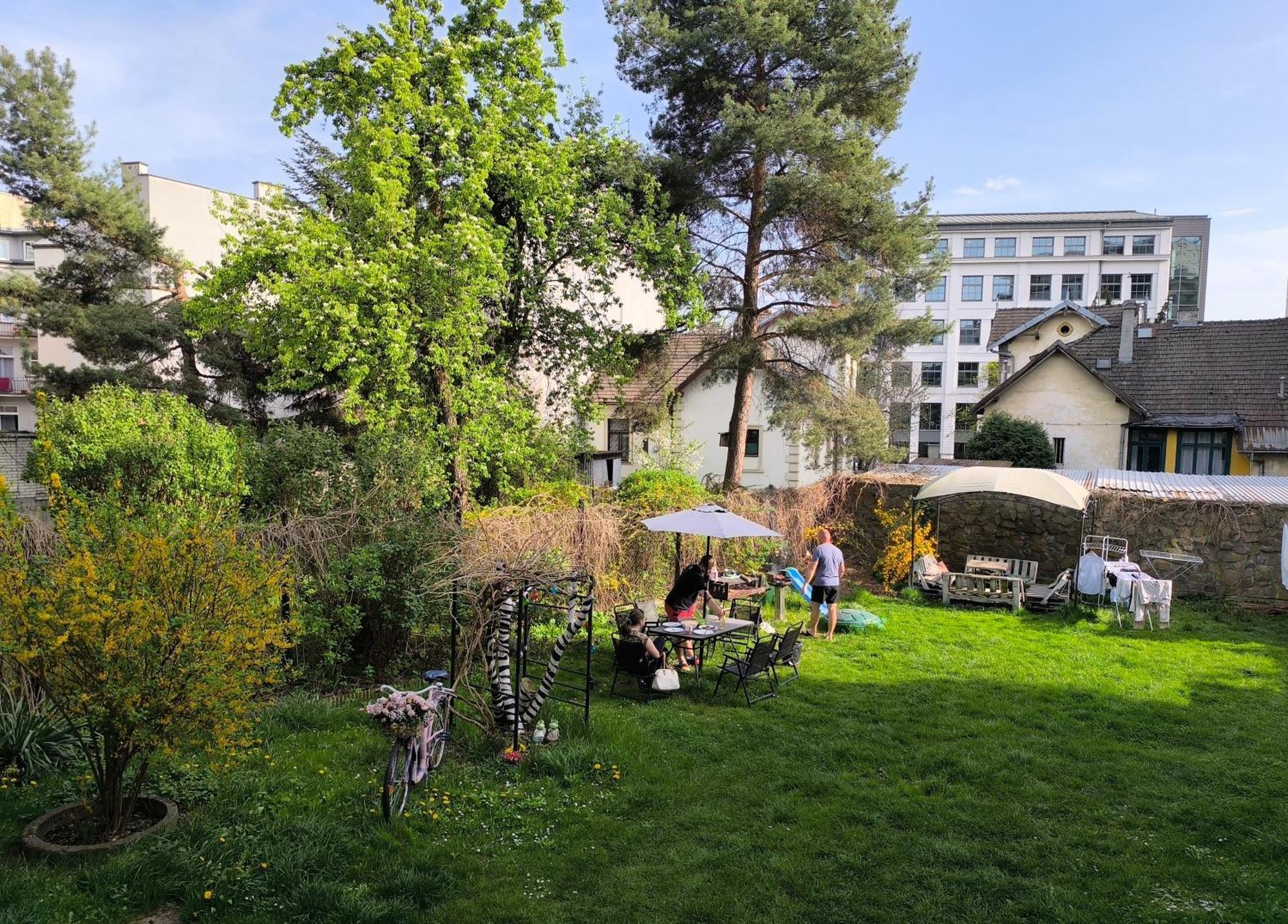 Willa Retro Hostel Краков Экстерьер фото